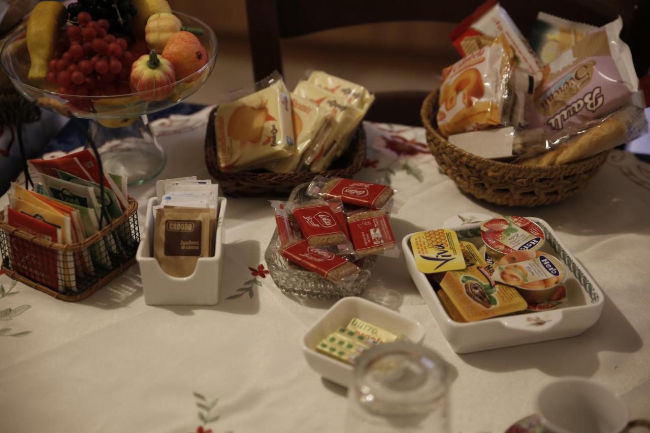 Bed & Breakfast Delle Rose Конеляно Екстериор снимка