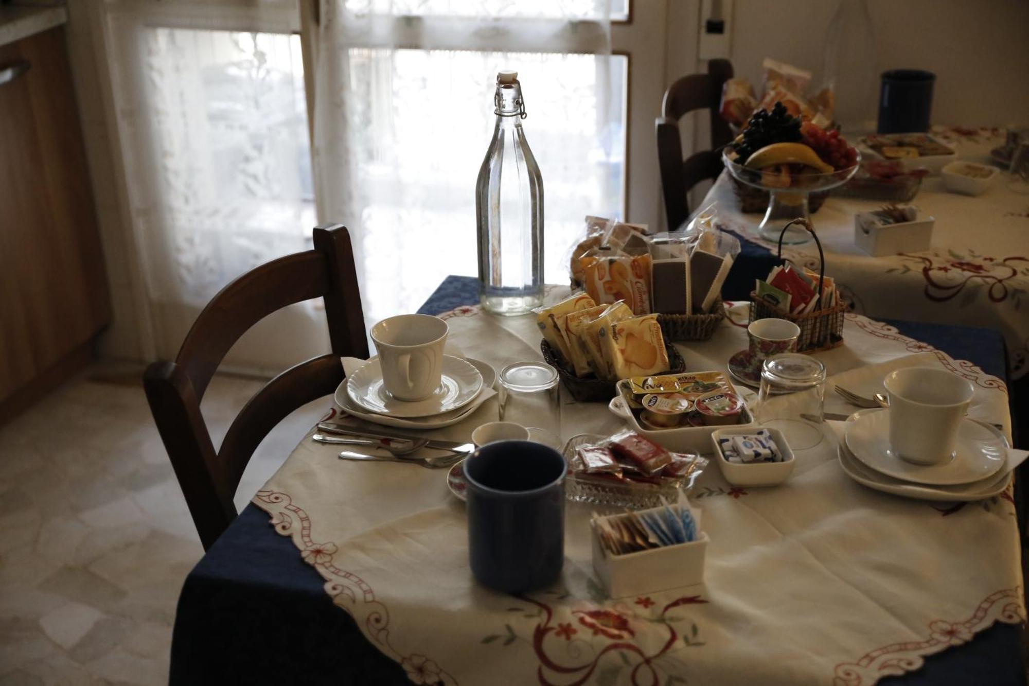 Bed & Breakfast Delle Rose Конеляно Екстериор снимка