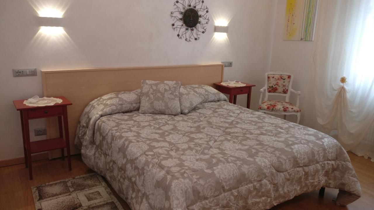 Bed & Breakfast Delle Rose Конеляно Екстериор снимка