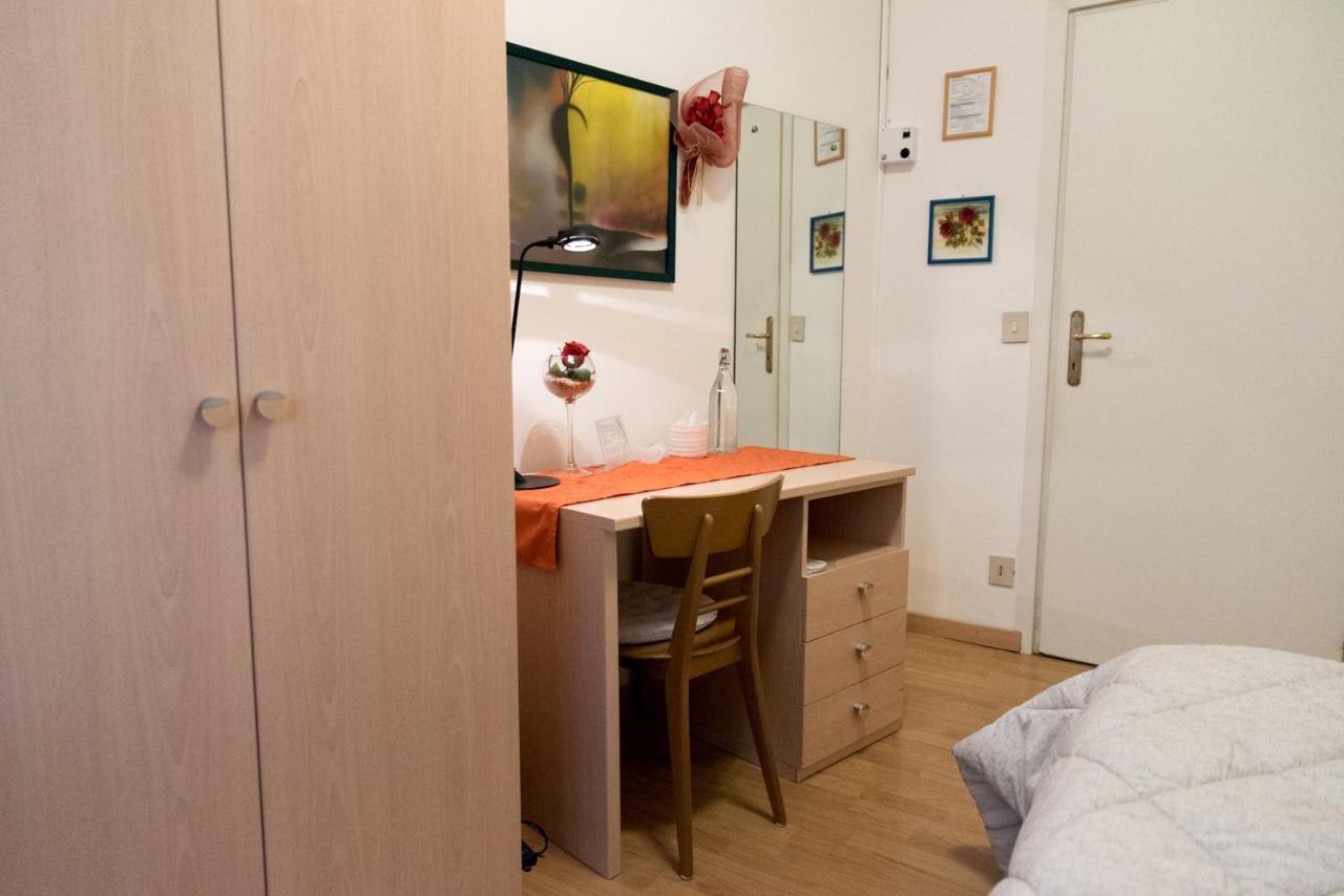 Bed & Breakfast Delle Rose Конеляно Екстериор снимка