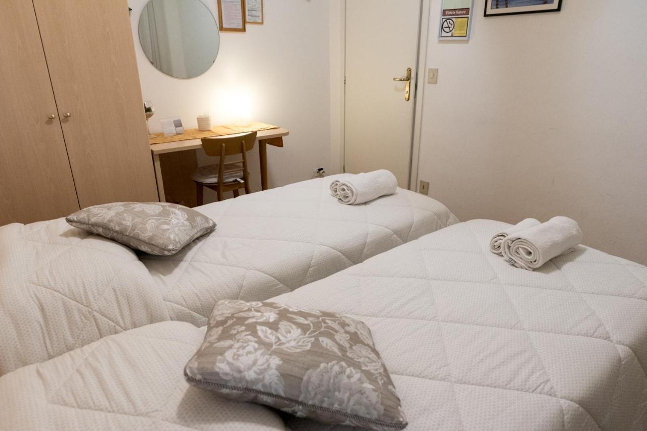 Bed & Breakfast Delle Rose Конеляно Екстериор снимка
